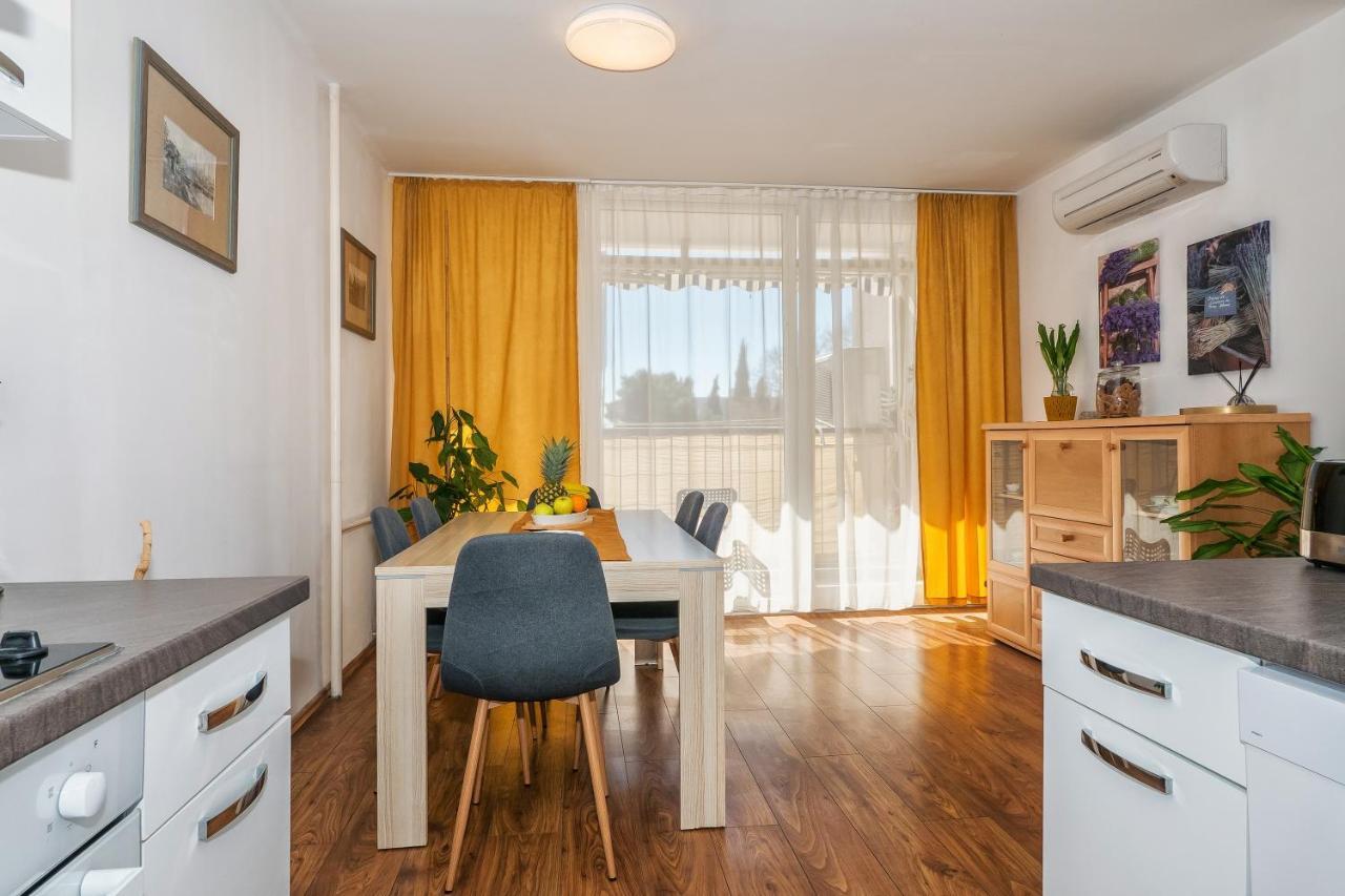 Apartment Neda Split Buitenkant foto